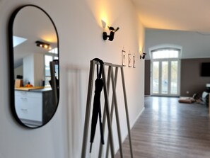 Fitness facility - Penthouse in Waterfront Villa Including Wifi Parking Balcony Netflix (Wildau)