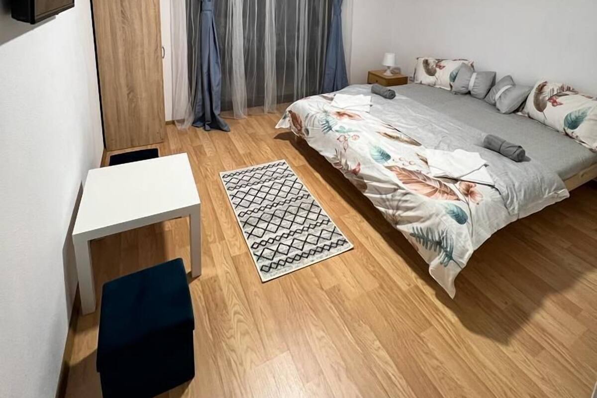 Standard Villa | 6 bedrooms, bed sheets