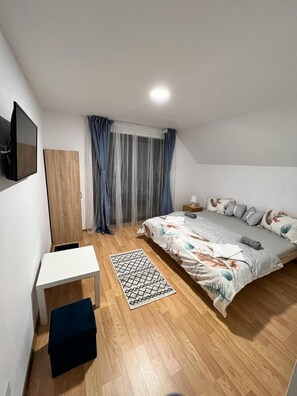 6 habitaciones y ropa de cama