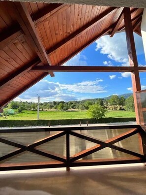 Terrace/patio - Pensiunea RNB Maramures (Sisesti)