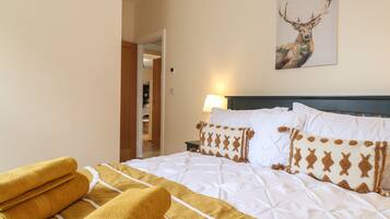 3 bedrooms, individually decorated, individually furnished, free WiFi