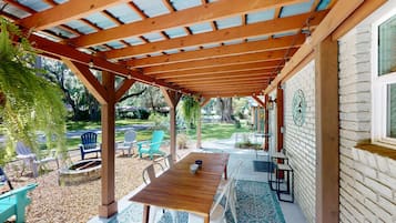 House, 3 Bedrooms | Property grounds