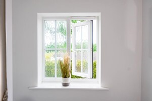 Casa Tradizionale, 3 camere da letto | Area soggiorno | Smart TV 50 pollici con canali digitali, TV, caminetto