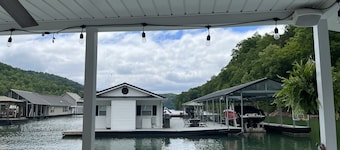 Floating Cabin - Another Day in Paradise at Whitman Hollow Marina
