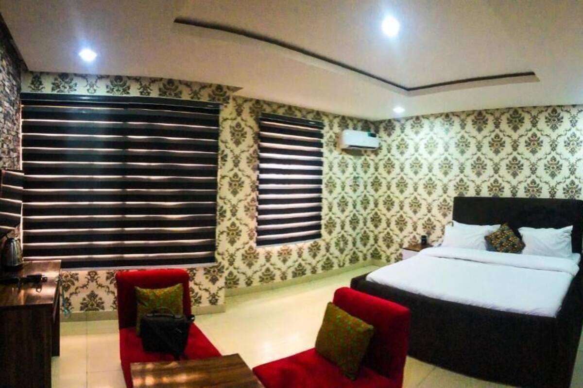Luxury Double Room | WiFi (free)