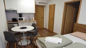 Apartment (One Bedroom Apartment 6) | Interior