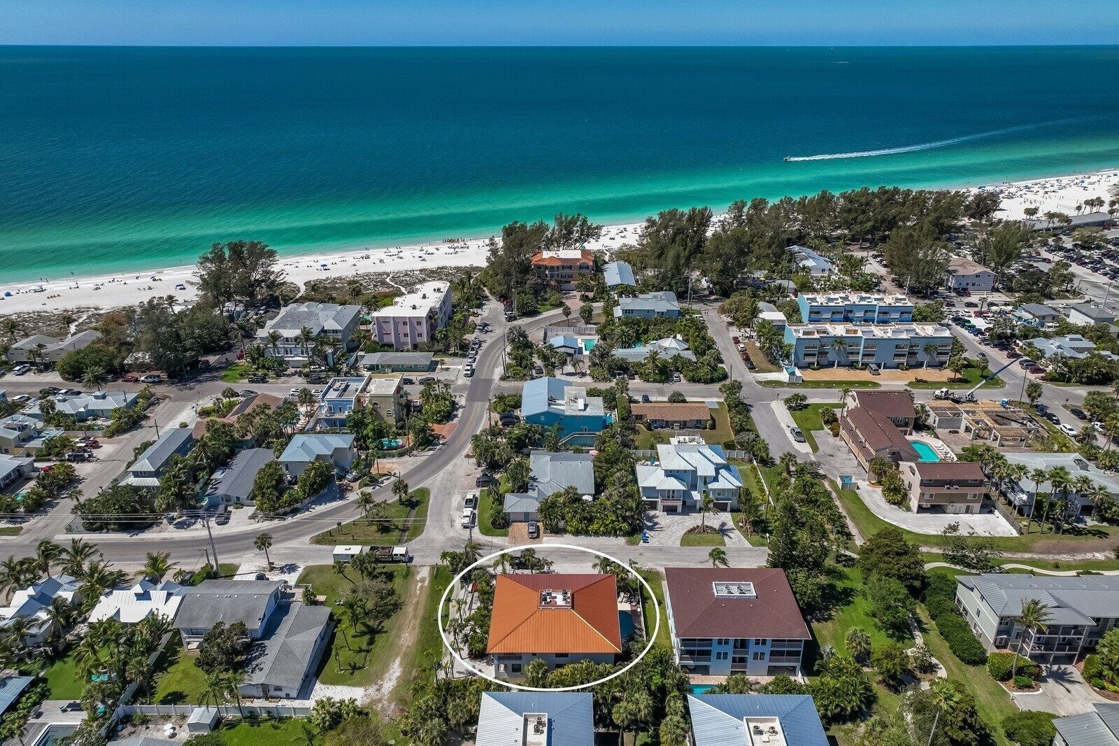 House, 2 Bedrooms | Aerial view