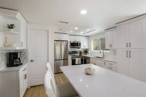 House, 2 Bedrooms | Private kitchen | Fridge, coffee/tea maker, toaster - Hidden Pearl 2 Bedroom Home by RedAwning (Holmes Beach)