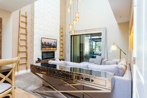 TV connectée, cheminée