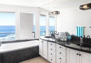 Hair dryer - Luxury Beach Rental Oceanfront, Private Sand Fire Ring (Oceanside)
