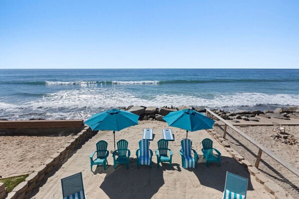 Beach nearby - Luxury Beach Rental Oceanfront, Private Sand Fire Ring (Oceanside)