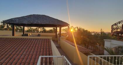 Oceanview Getaway, Large Beach House w/ Pool, Hot Tub & 2 Kitchens