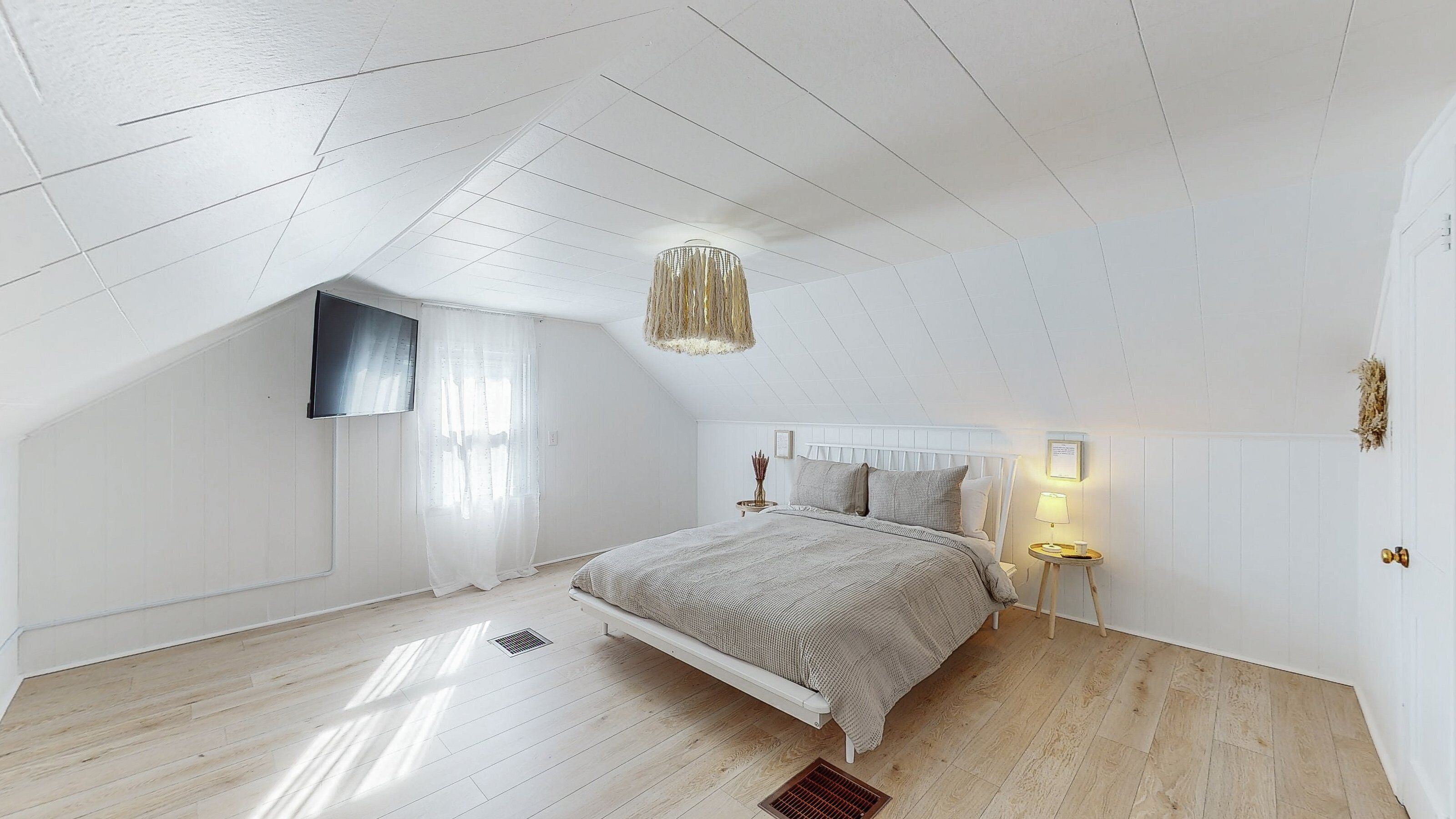 3 室のベッドルーム、アイロン / アイロン台、旅行用ベビーベッド、WiFi (無料)