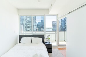 2 Schlafzimmer, Bügeleisen/Bügelbrett, Reisekinderbett, kostenloses WLAN
