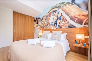 3 bedrooms, iron/ironing board, free WiFi, bed sheets