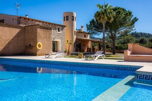 Pool - Country House 'Casa Fina ' with Mountain View, Private Pool and Wi-Fi (Felanitx)