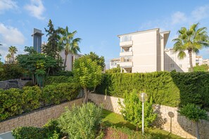 Property grounds - Apartment "Estrella 2 2 1A Spaniahome" close to the Beach with Shared Pool & Wi-Fi (l'Alfàs del Pi)