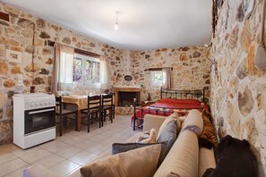 Interior - Holiday Home "Lithahiro Stone House" with Private Terrace (Zakynthos)