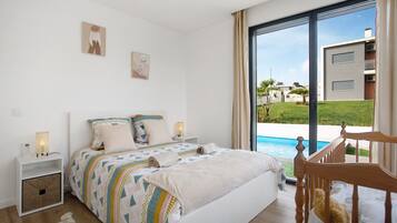 3 bedrooms, iron/ironing board, free WiFi, bed sheets