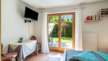 1 bedroom, free WiFi, bed sheets