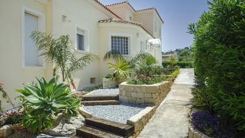 Jardines del alojamiento