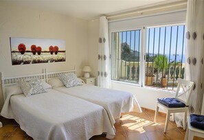 3 camere, ferro/asse da stiro, Wi-Fi gratuito, lenzuola