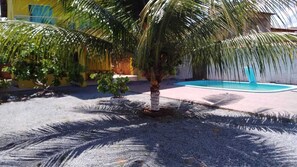 Innenpool, Außenpool