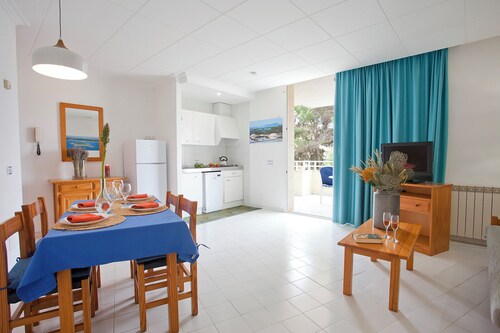 Apartment "Apartamento Es Trenc 2 Colonia de Sant Jordi" with Balcony, Wi-Fi & Air Conditioning