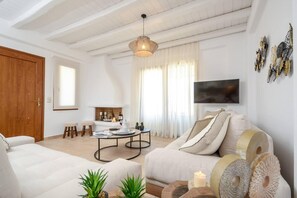 Villa | Área de sala de estar | Chimenea 