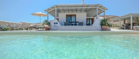 Villa | Pool | Outdoor pool