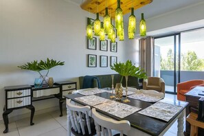 Dining - No loadshedding worries! Best long stay rates! (Sandton)