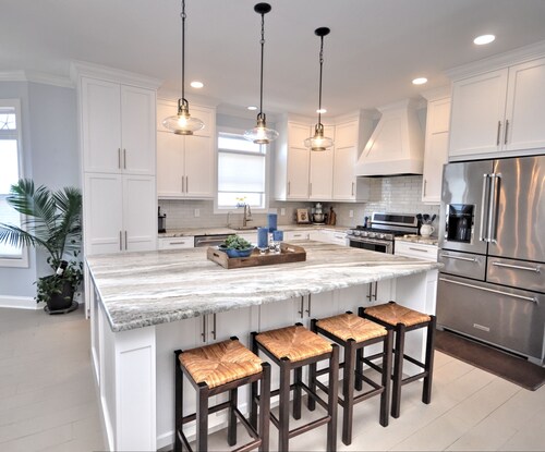 Across the street from beach access, private pool and NEW TO VRBO
