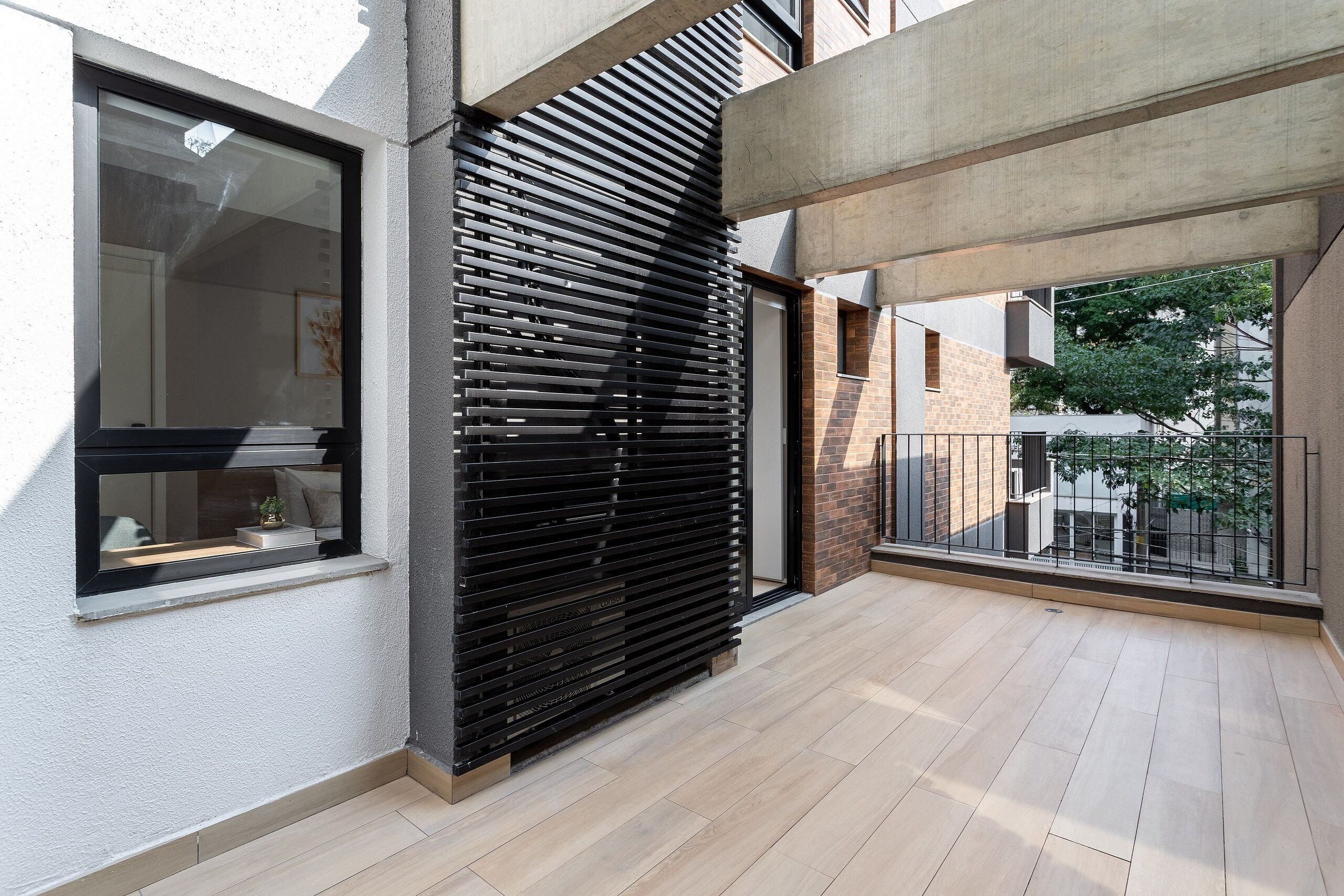 Exclusive Studio | Exterior detail