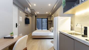 Comfort Apartment | Individually decorated, laptop workspace, iron/ironing board, free WiFi