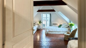 2 chambres, fer et planche à repasser, Wi-Fi gratuit, draps fournis