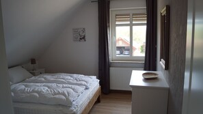 7 makuuhuonetta, silitysrauta/-lauta, vauvan matkasänky, ilmainen Wi-Fi