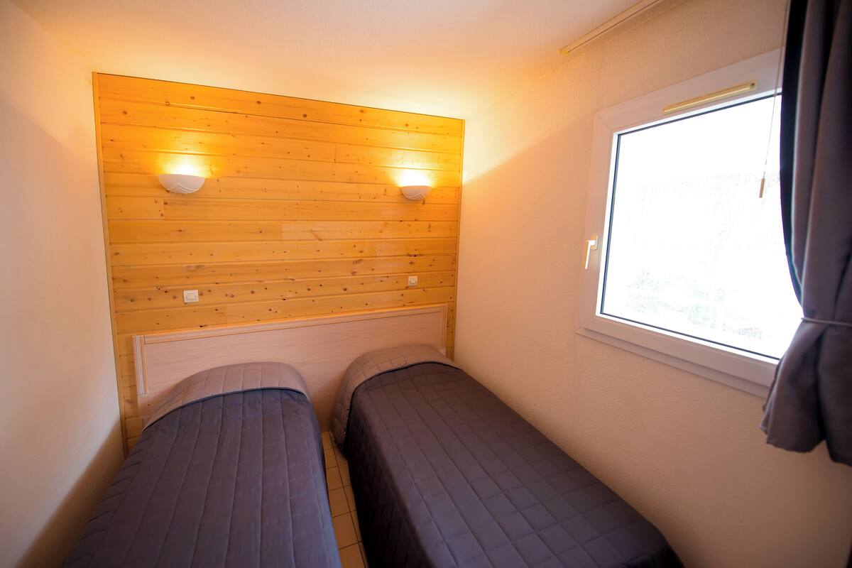 1 bedroom, cribs (surcharge), individually decorated
