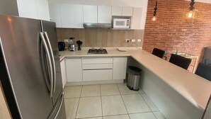 Comfort Condo | Private kitchen | Cookware/dishes/utensils - Casas Almar By Trvl2hm Mazatlan Regency (Mazatlán)