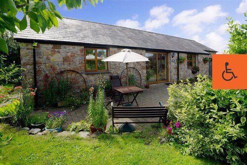 Coach House Faner - Three Bedroom Cottage, Sleeps 6