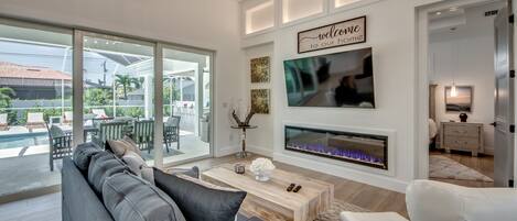 TV connectée, cheminée