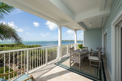 3 Bedroom 2 Bath Oceanfront Condo quiet and secluded adjacent to Hotel/Marina