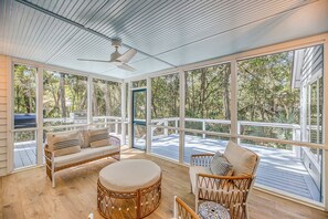 Interior - New, complete reno, gorgeous airy home (Kiawah Island)