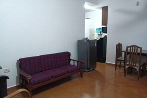 Living area - Villa Emmanuel 1Bhk Holiday home (2) nr Candolim beach Goa (Candolim)
