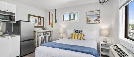 2 bedrooms, internet, bed sheets