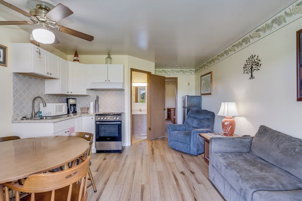 Welcome to Assateague Inn 103