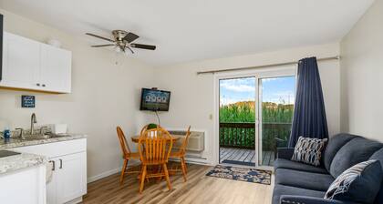 Only 5 min. from the Beach!