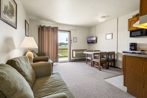 TV, DVD player - Assateague Inn 205 by Seaside Vacations & Sales (Chincoteague Island)