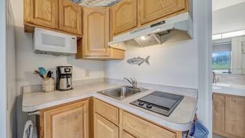 Microwave, stovetop, coffee/tea maker, toaster