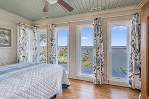 3 bedrooms, iron/ironing board, Internet, bed sheets