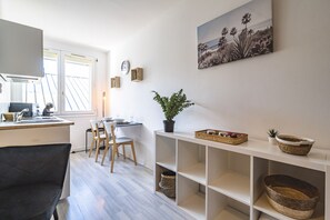 Dining - Bali - Pleasant, central studio - Near Arena (Reims)